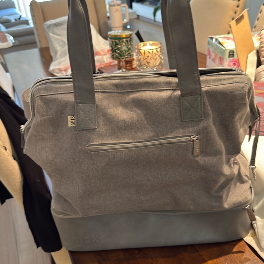 Beis The Weekender Bag in Gray